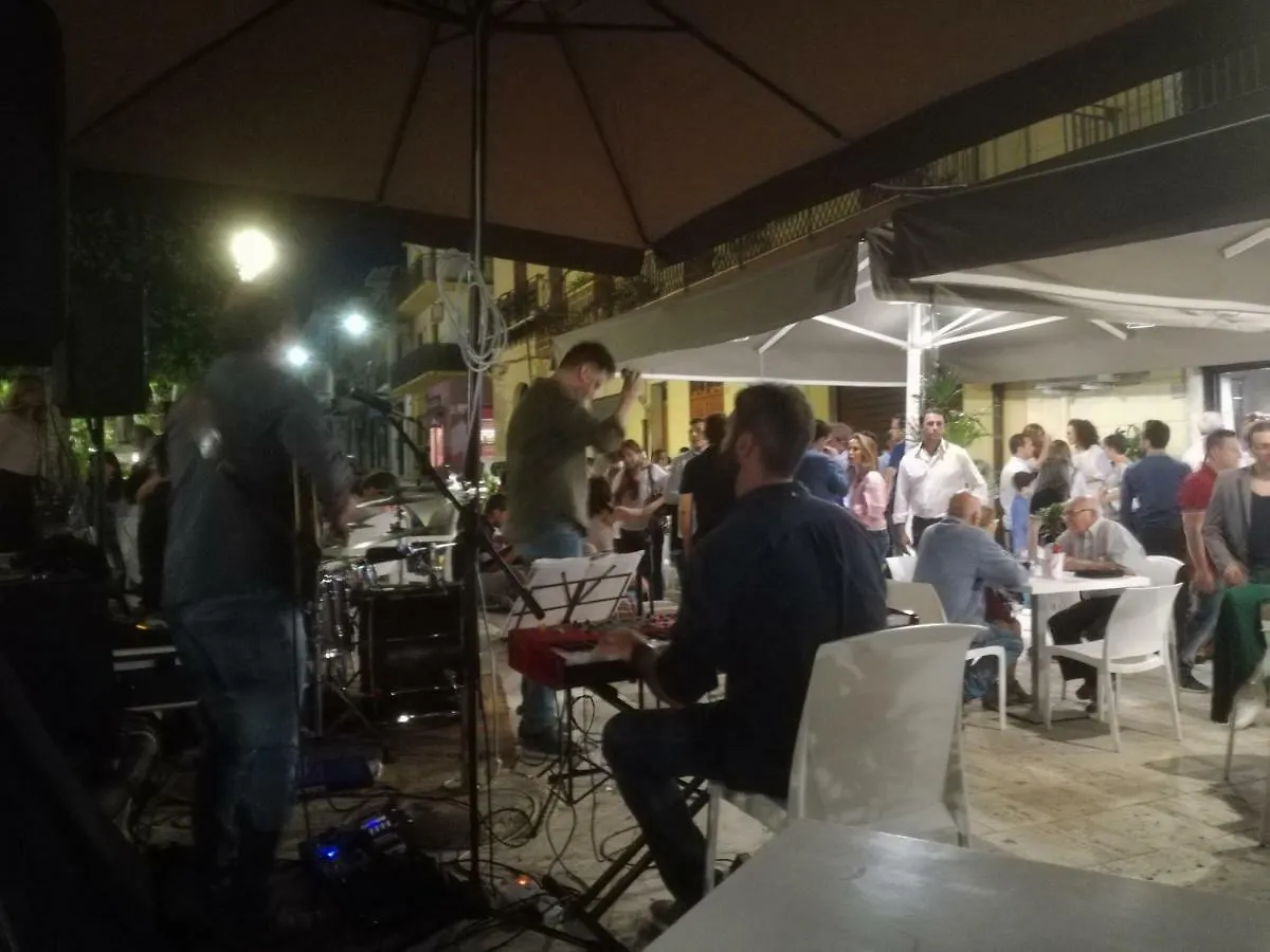 巴莱斯特拉泰Dimora In Piazza 84别墅 0*, 巴莱斯特拉泰